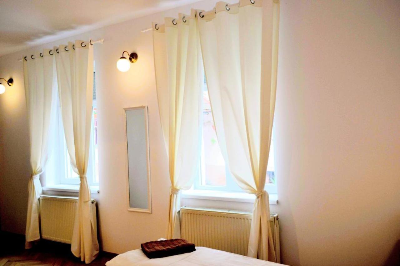 Twins Boutique Korsy Lägenhet Sibiu Exteriör bild